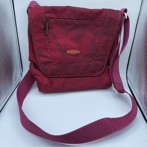Keen Hybrid Transport Red Crossbody Commuter Travel Gorpcore‎ Magnetic Close Bag